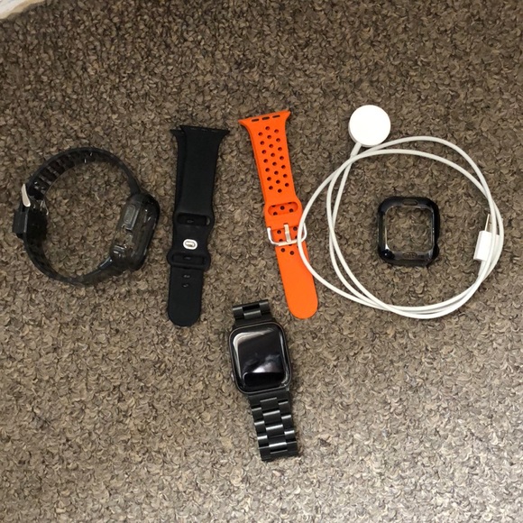 I-watch - Picture 1 of 12